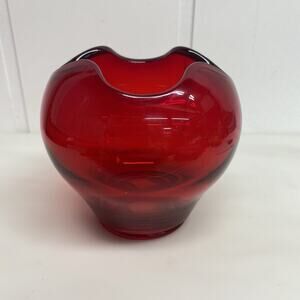 Vintage Viking New Martinsville Glass Vase Red Scalloped Edge Home Decor